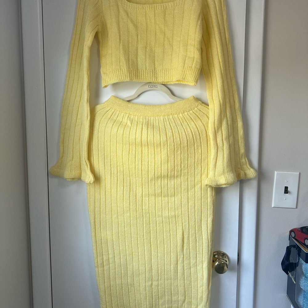 SHEIN Yellow Ribbed Midi Pencil Skirt